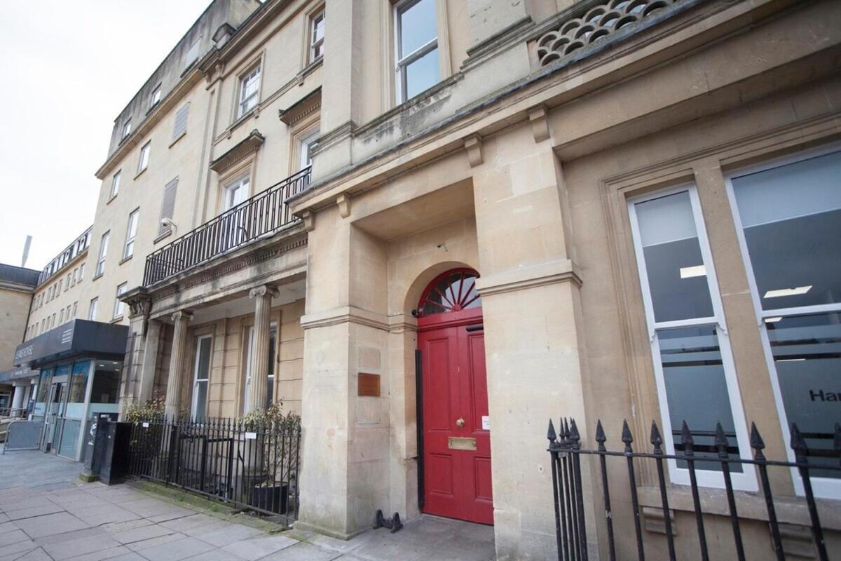 Stylish City Centre Apartment - Bath Exterior foto