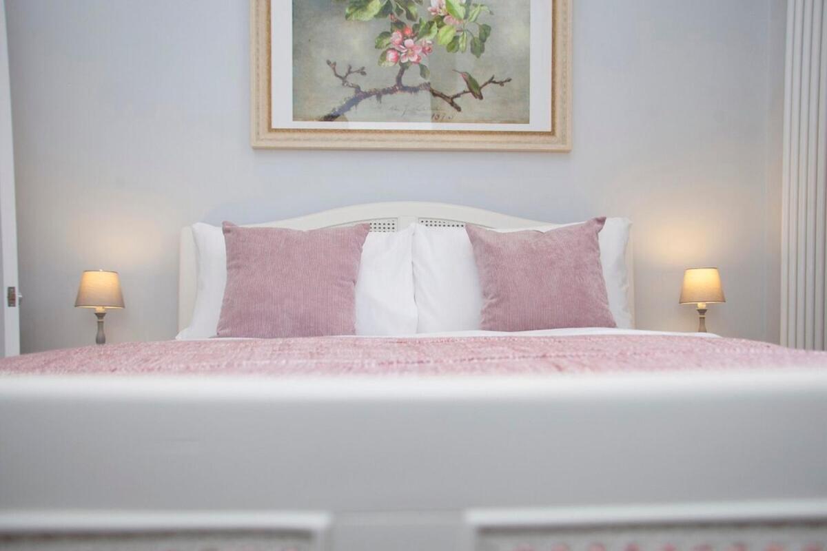 Stylish City Centre Apartment - Bath Exterior foto