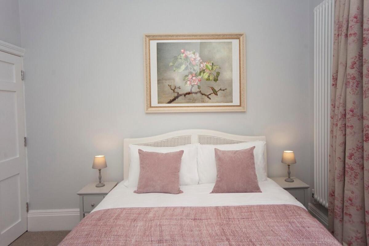 Stylish City Centre Apartment - Bath Exterior foto